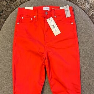 Alice + Olivia Jeans- Brand New with tags. Size 28 high rise ankle skinny jeans
